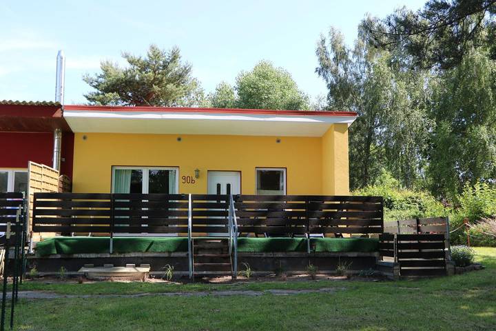 Ferienhaus für 3 Personen, mit Terrasse und Garten in Stahlbrode