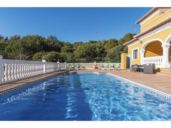 Dom wakacyjny dla 10 osób, z ogród i taras, zwierzęta dozwolone w Jávea