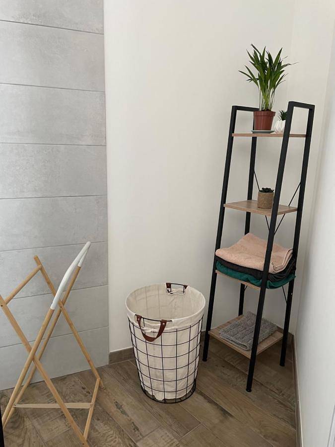 Appartement entier, One-Bedroom Apartment in Casteljaloux, Région de Nérac