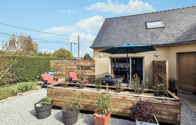 Appartement de luxe sur la plage avec lave-linge, WiFi et parking in Saint-Pabu, Région de Brest