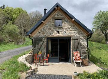 Gîte pour 2 personnes, avec jardin, animaux acceptés en Ardèche