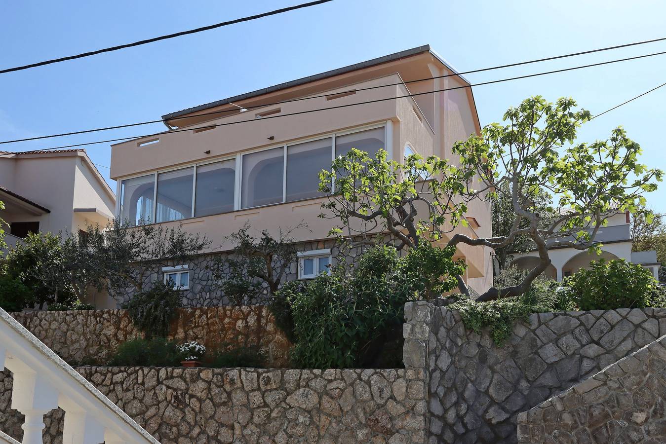 Zimmer mit Terrasse und Meerblick Vrbnik, Krk S-5299-a in Vajavina, Vrbnik