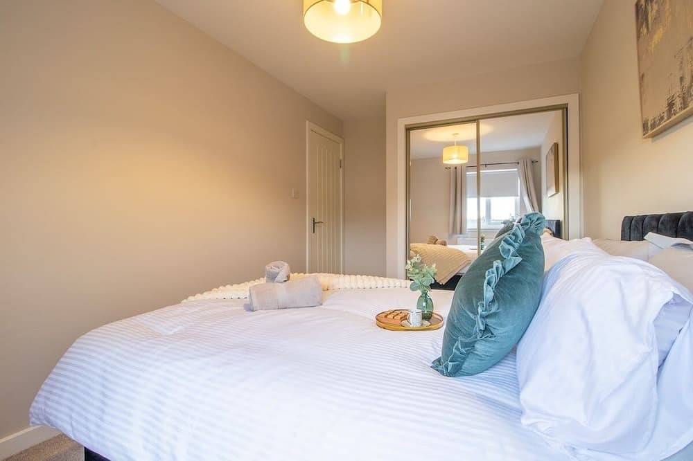Angel House - 3 bedrooms close to Airdrie Centre in Nord Lanarkshire