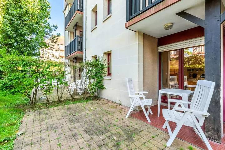 Appartement de vacances pour 4 personnes, avec jardin à Deauville