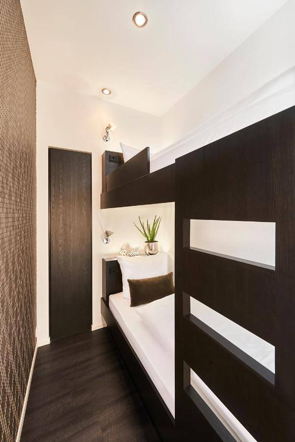 Hotel für 2 Personen, mit Sauna und Ausblick sowie Pool und Terrasse, mit Haustier in Bremen - 4