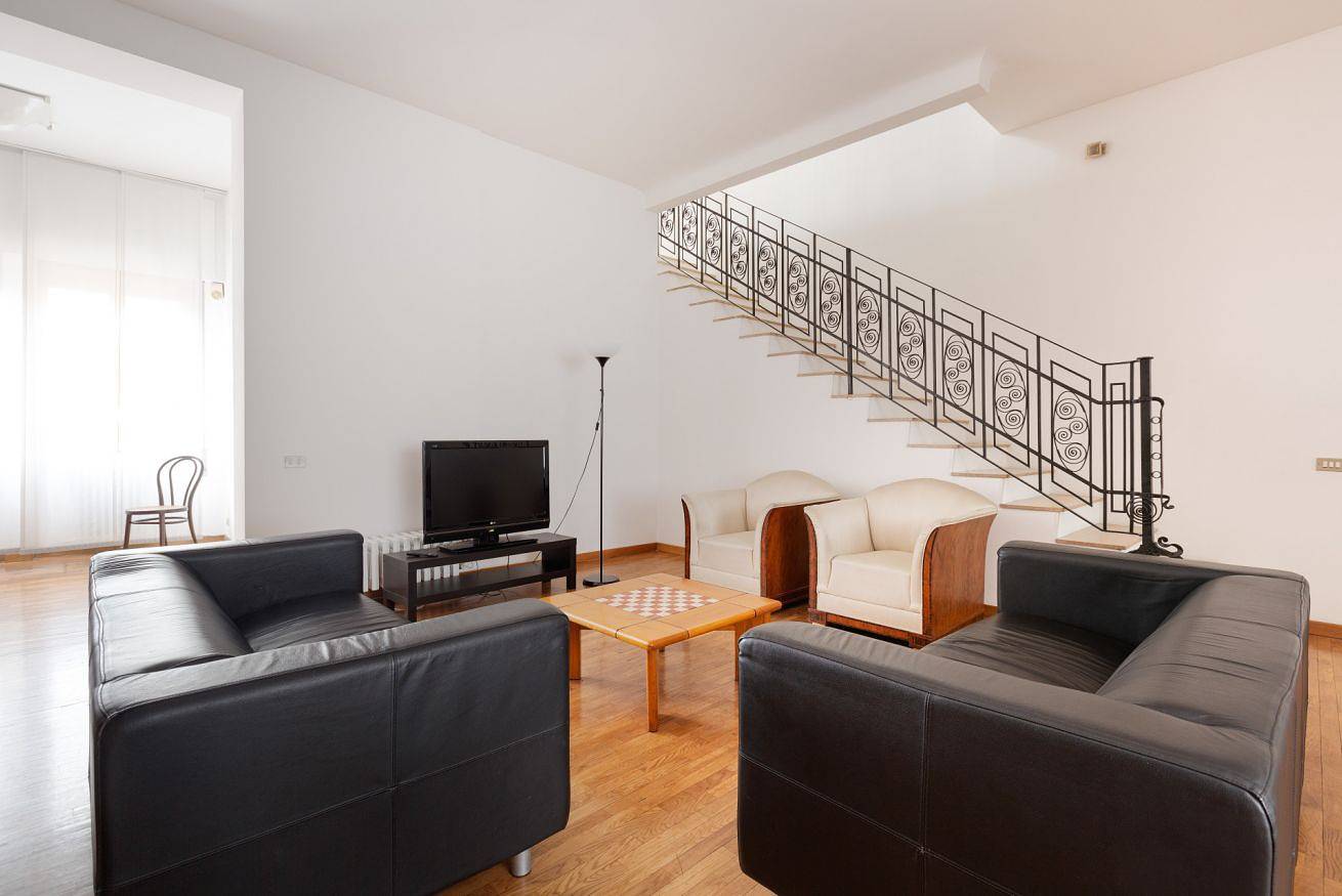 Appartement entier, Detached House just 550m from Lancetti Fs! in Milan, Province de Milan