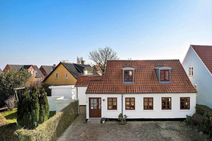 Ferienhaus für 6 Personen, mit Terrasse und Garten in Marstal