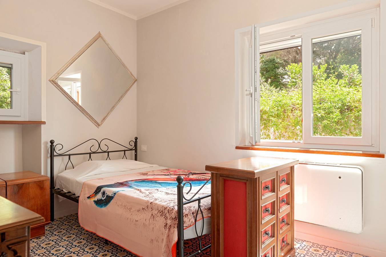 Villa 'Magnolie' mit Meerblick, Privatem Garten und Wi-Fi in Etruskische Küste