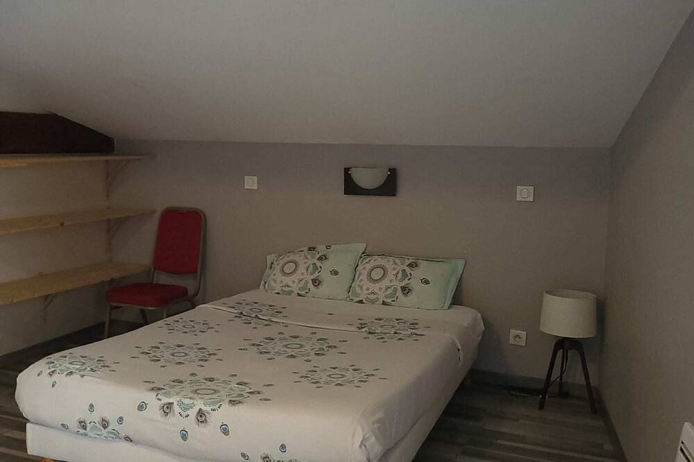 Appartement entier, Duplex Face A La Loire (Apt N°03) in Roanne, Région de Roanne