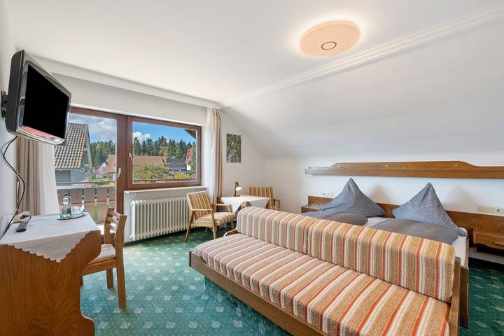 Zimmer für 2 Personen, mit Balkon - 1