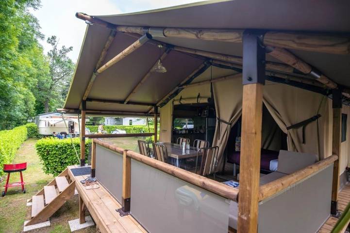 Tente pour 5 personnes, avec bassin pour enfant ainsi que jacuzzi et sauna en Pyrénées-Atlantiques - 4