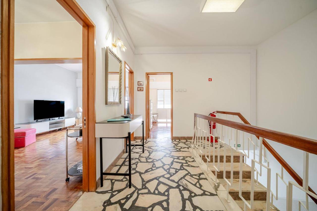 Dream House - Algarve Townhouse in Loulé by Mgm Stays in Loulé, Loulé (São Clemente)