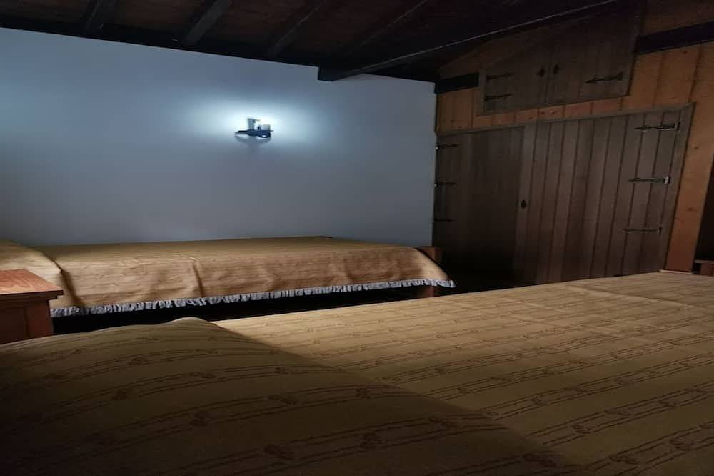 Atafona House 3 Bedrooms in Capelo, Zona Especial de Conservação da Caldeira e Capelinhos