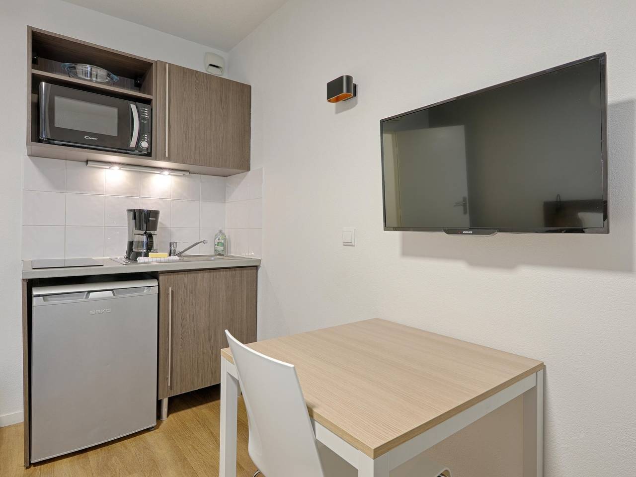 Apartamento entero, Estancia para parejas junto al río cerca de París in Nogent-sur-Marne, Valle del Marne