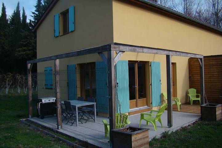 Ferienhaus für 5 Personen, mit Terrasse und Garten - 1