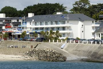 Gîte pour 4 personnes, avec balcon, adapté aux familles dans Casino de Bénodet