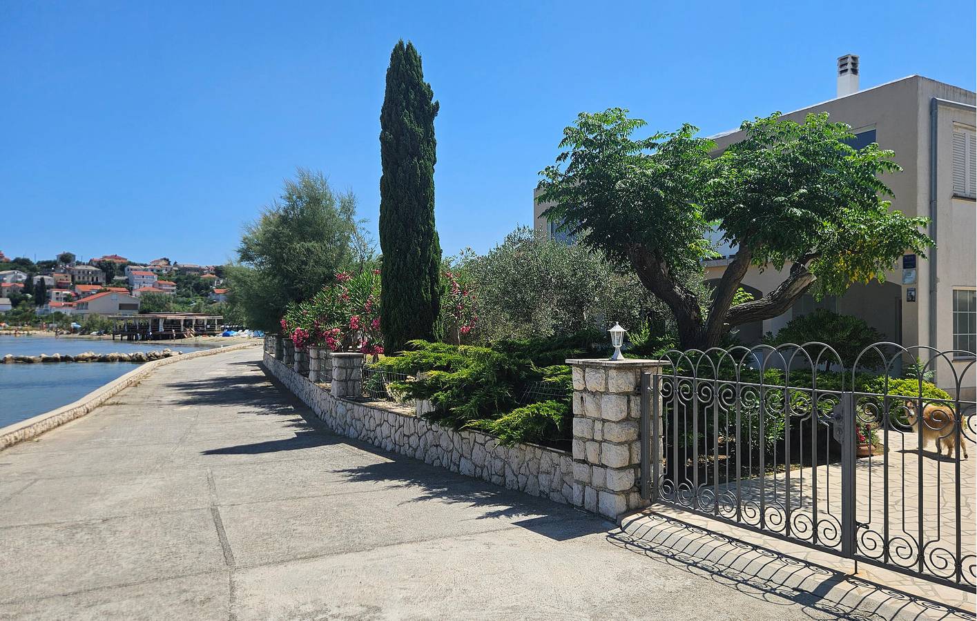 Ganze Ferienwohnung, Ferienwohnung für 4 Personen mit Terrasse in Lopar, Rab