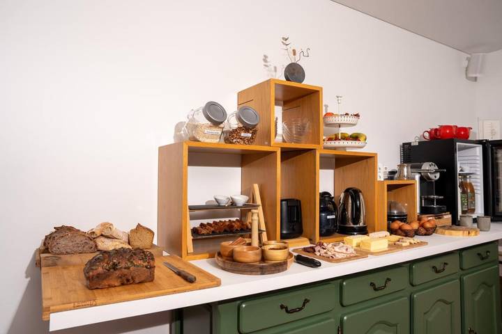 Hôtel pour 3 personnes, avec terrasse, animaux acceptés à Arc-et-Senans - 4