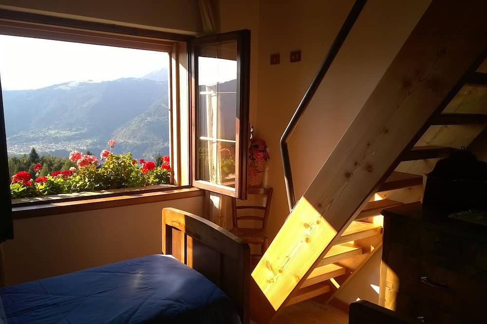 Baita Agaz ... nur einen Steinwurf vom Himmel entfernt. in Sovramonte, Cimonega-Gruppe