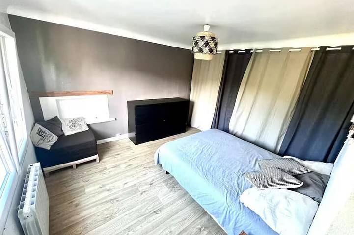 Location de vacances pour 8 personnes, avec piscine à Cunèges - 2