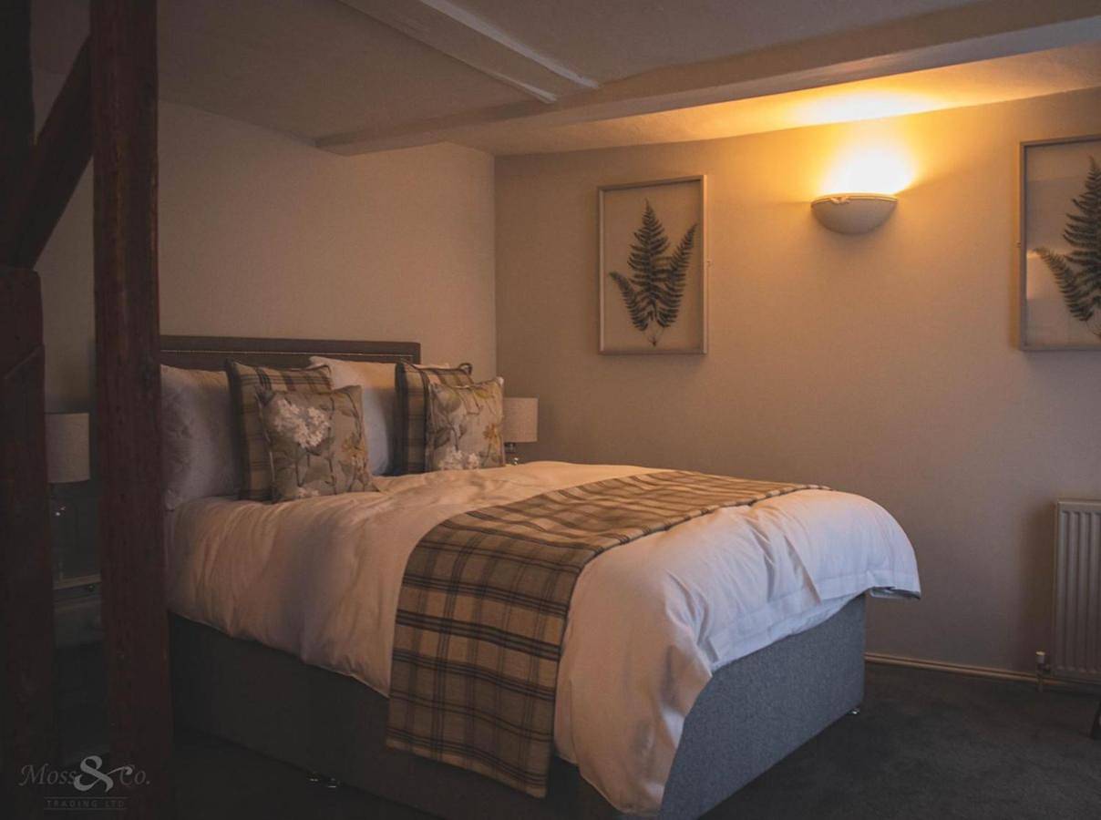 Double Room with Private Bathroom in Waveney District, Sunrise Coast