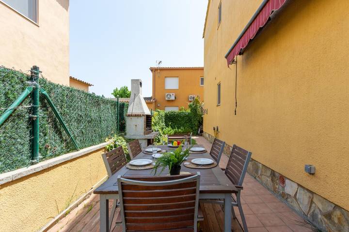 Location de vacances pour 8 personnes, avec vue ainsi que terrasse et jardin, animaux acceptés dans San Pedro Pescador - 4