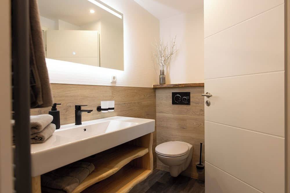 Ganze Wohnung, Gemütliche Ferienwohnung in ruhiger Lage. Geeignet für 2-4 Personen. in Rübeland, Harzvorland