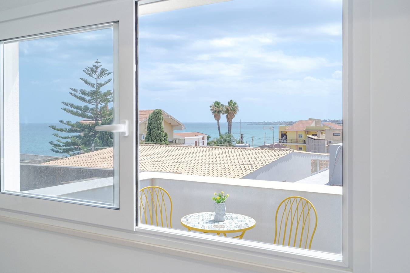 Appartement entier, Appartement 'A Due Passi Dal Mare' avec vue sur la mer, piscine partagée et Wi-Fi in Falaride, Avola