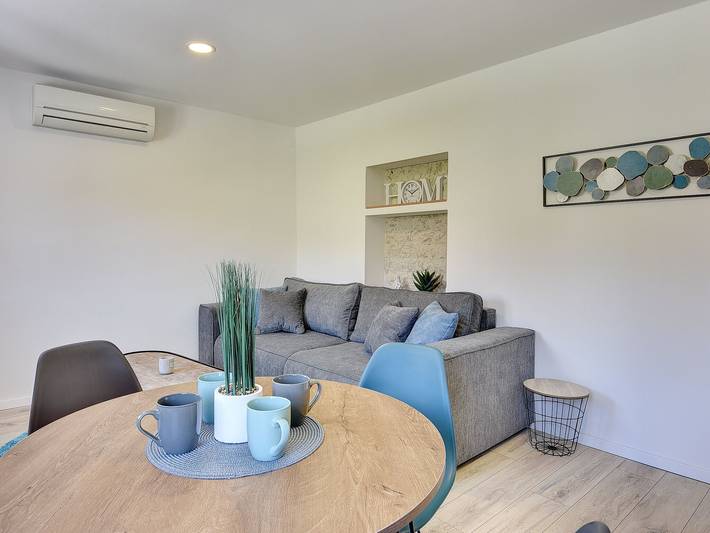 Ferienwohnung für 4 Personen, mit Terrasse und Garten sowie Pool in Pula - 2