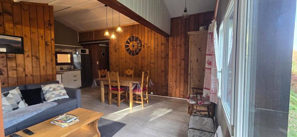 Chalet pour 4 personnes, avec terrasse et vue, animaux acceptés