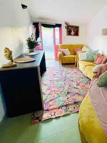 Location de vacances pour 2 personnes, avec terrasse ainsi que vue et vue sur le lac, animaux acceptés à Vieille-Brioude