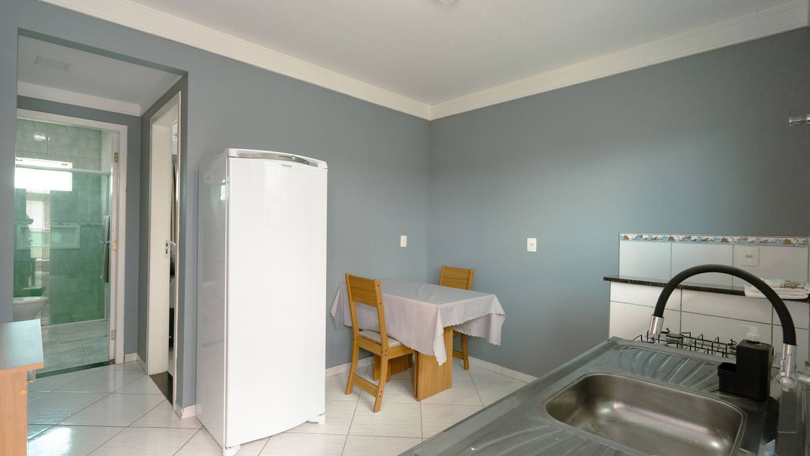 Entire apartment, Loft com ótima localização,Wi-Fi e ar-condicionado in Biguaçu, Litoral Catarinense