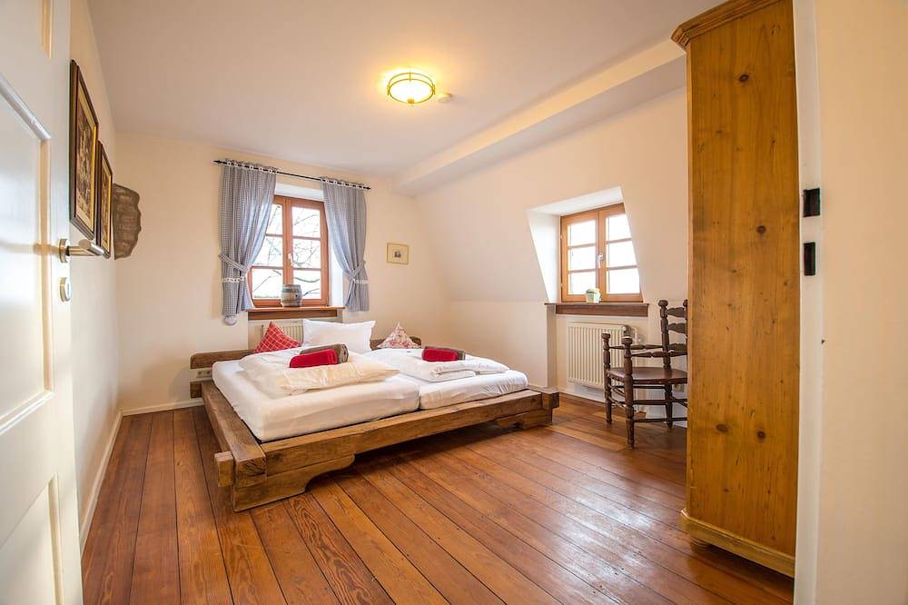 Ganze Wohnung, Wohnen auf einer Ritterburg in Bensheim, Bergstraße