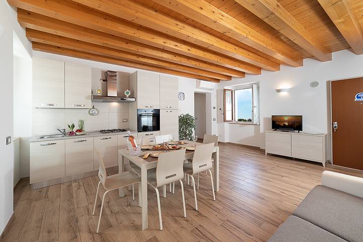 Holiday rental for 4 people, with view in Bardolino