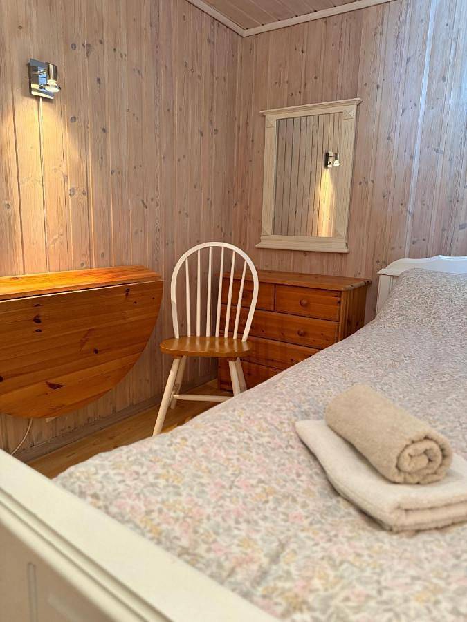 Ferienhaus für 6 Personen, mit Ausblick und Terrasse in Bremanger - 2