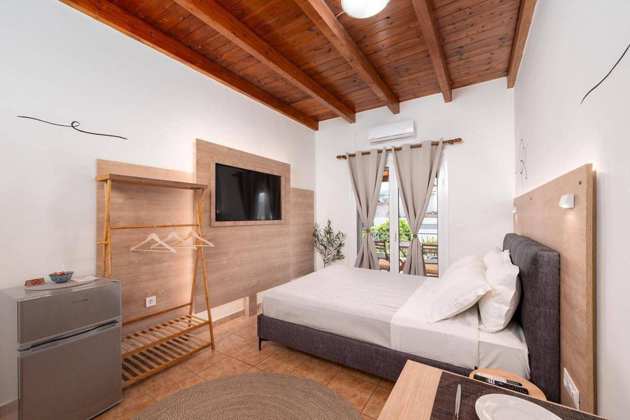 Appartement entier, Eagle's Nest City Apartments in Kouloura, Aigio