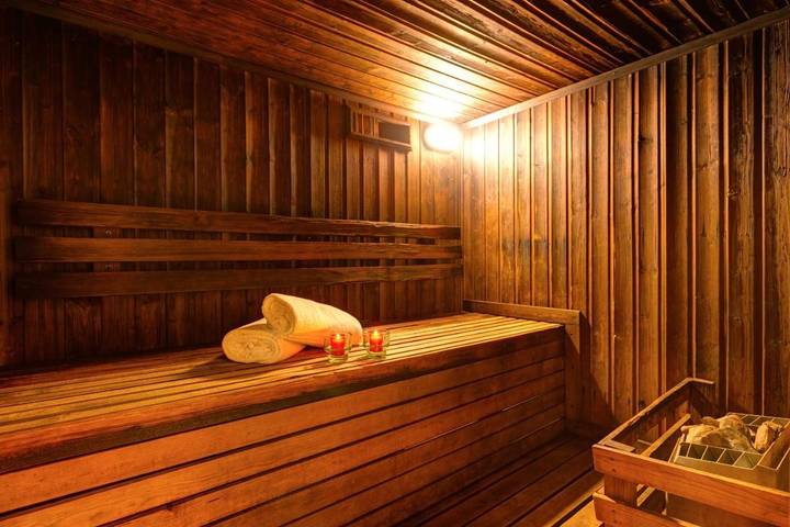 Location de vacances pour 2 personnes, avec terrasse et jacuzzi ainsi que jardin et sauna, animaux acceptés à Vila Nova de Milfontes - 2