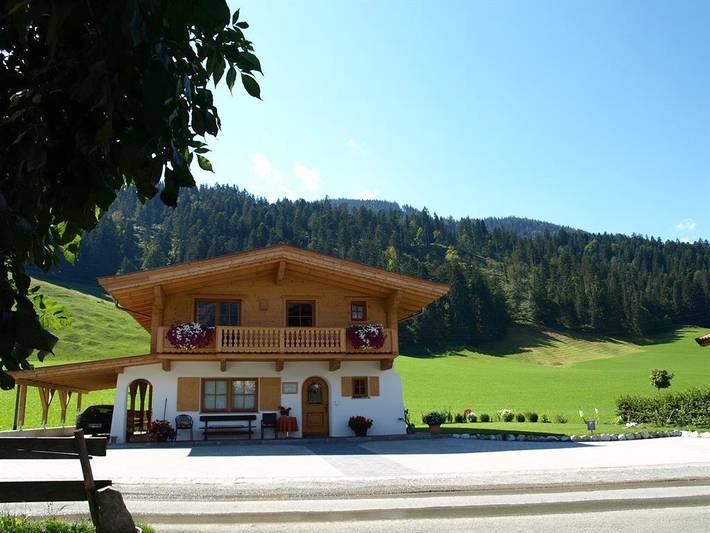 Chalet für 4 Personen, mit Balkon und Terrasse sowie Garten in Going am Wilden Kaiser