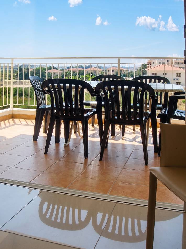 Entire apartment, Charming Apartment in Larnaca with Sea View – 73 m² in Larnaca District