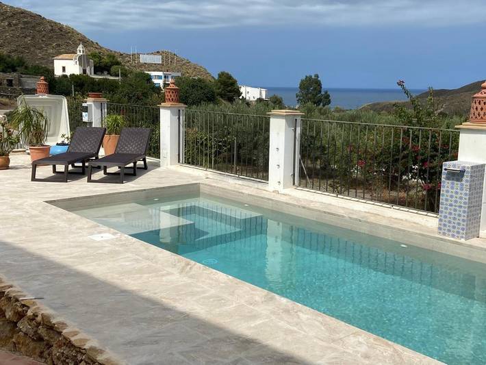 Casa rural para 2 personas, con Terraza y Jardín además de Piscina y Vistas en Levante Almeriense