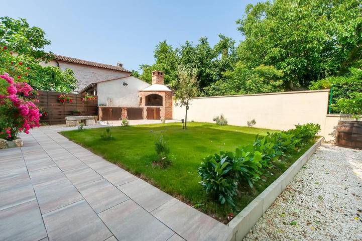 Ferienwohnung für 6 Personen, mit Ausblick und Garten, mit Haustier