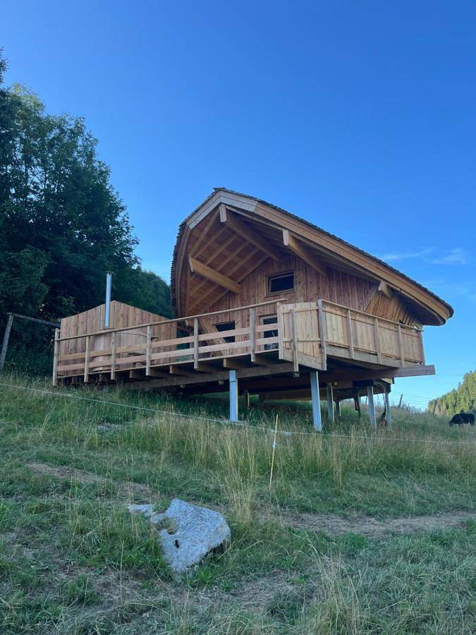 Gîte pour 4 personnes, avec vue et terrasse, animaux acceptés à La Pesse - 2