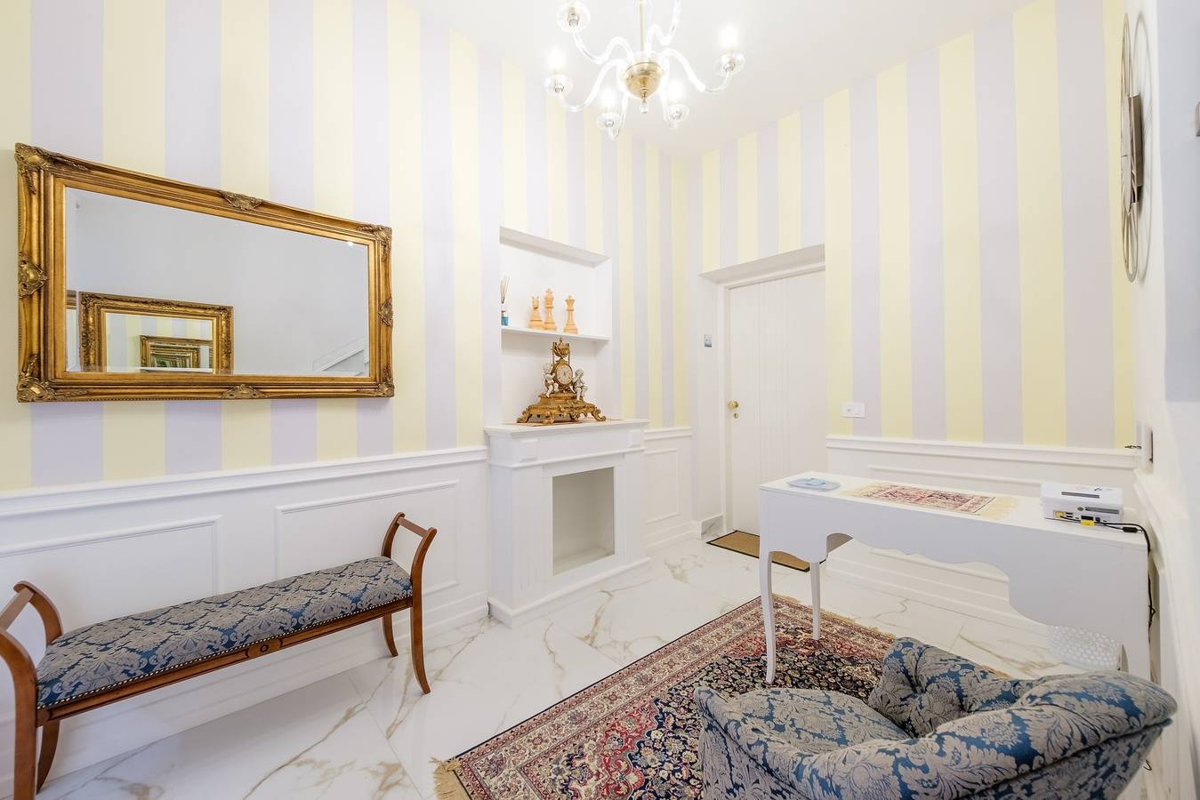Vacation Home 'Alba's Home - Van Gogh' with Balcony, Wi-Fi & Air Conditioning in Valdina, Messina Province