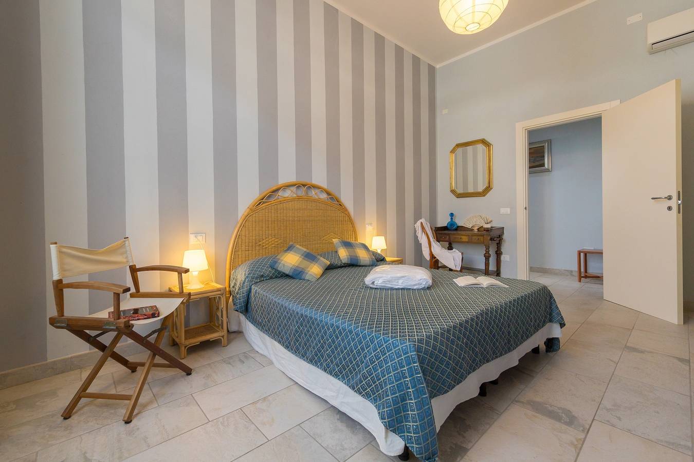 Apartamento inteiro, Apartamento 'Villa Corallo - Acqua Marina' com vista para o mar, Wi-Fi e ar condicionado in San Vincenzo, Costa Etrusca