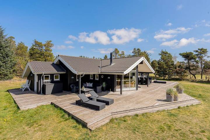 Ferienhaus für 6 Personen, mit Balkon/Terrasse und Whirlpool sowie Garten und Sauna in Filsø See