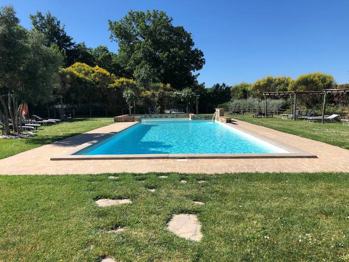 Geheel appartement, Appartement in een hotel 'Appartamento Cipresso' met gedeeld zwembad, Wi-Fi en airconditioning in Trequanda, Provincie Siena