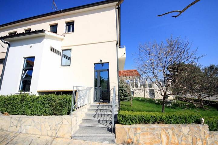 Room Ave Maria in Šibenik-Knin