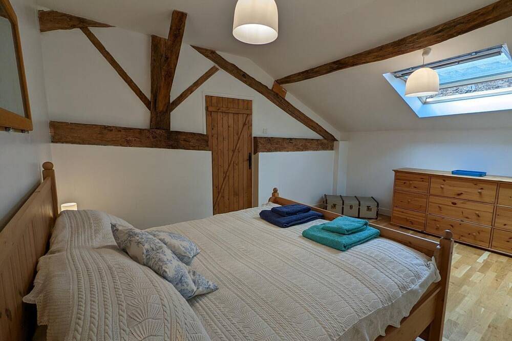 Spacieuse maison à Massignac avec jardin privatif in Massignac, Charente