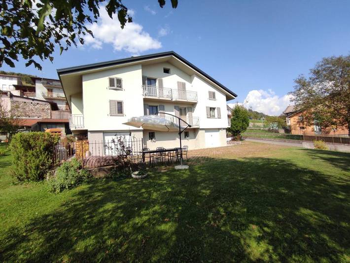 Appartamento vacanze per 5 persone, con panorama e giardino nonché vista lago - 1