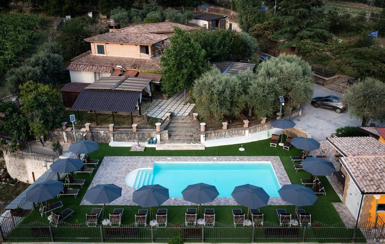 Appartamento vacanze per 2 persone, con Terrazza e Giardino nonché Piscina e Panorama a Benevento
